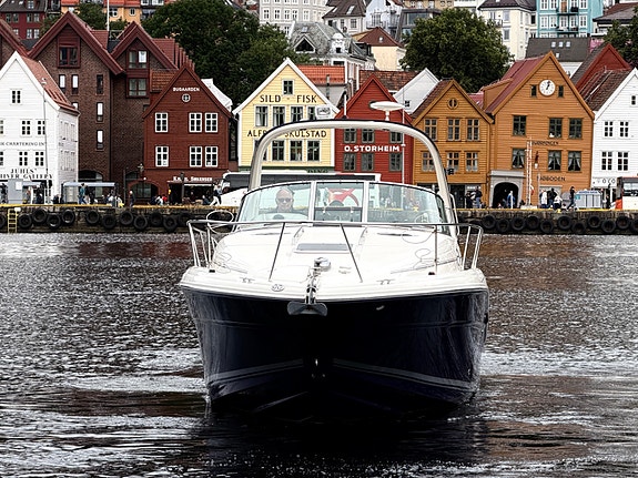 Sea Ray 335 Sundancer En eier siden 2006. Årlig service og stell - 670 gangtimer 7 of 30