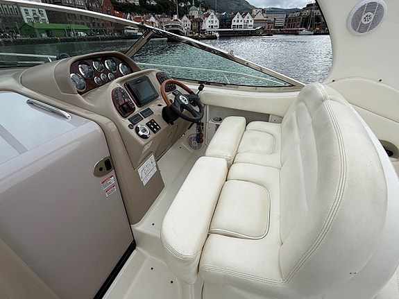 Sea Ray 335 Sundancer En eier siden 2006. Årlig service og stell - 670 gangtimer 19 of 30