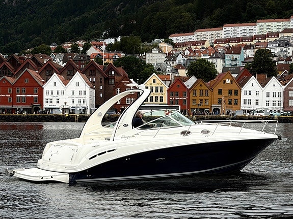 Sea Ray 335 Sundancer En eier siden 2006. Årlig service og stell - 670 gangtimer 2 of 30