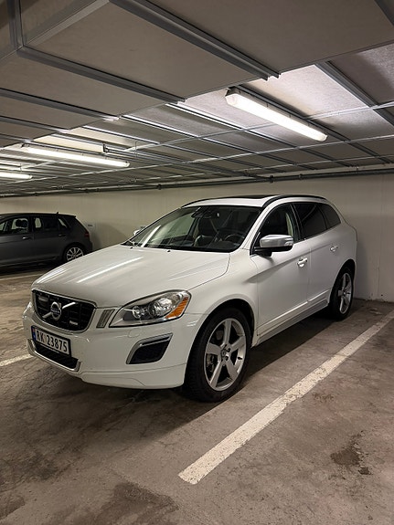 Volvo XC60 3 of 10