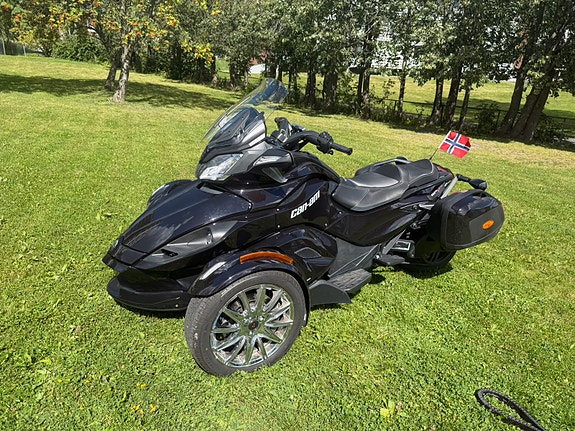 Can-Am CAN-AM 11 of 17