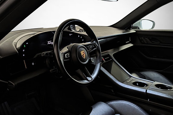 Porsche Taycan 4 13 of 26
