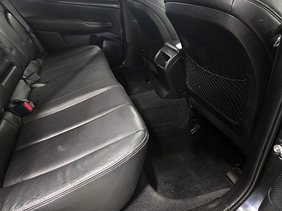 Subaru Legacy 30 of 30
