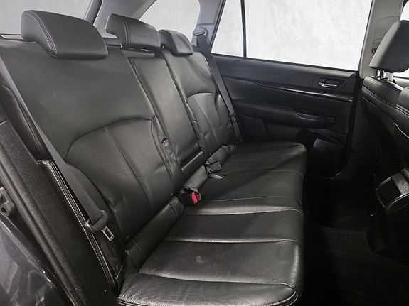 Subaru Legacy 29 of 30