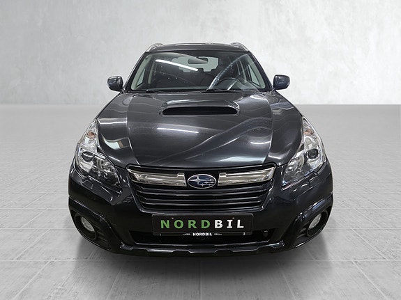 Subaru Legacy 11 of 30