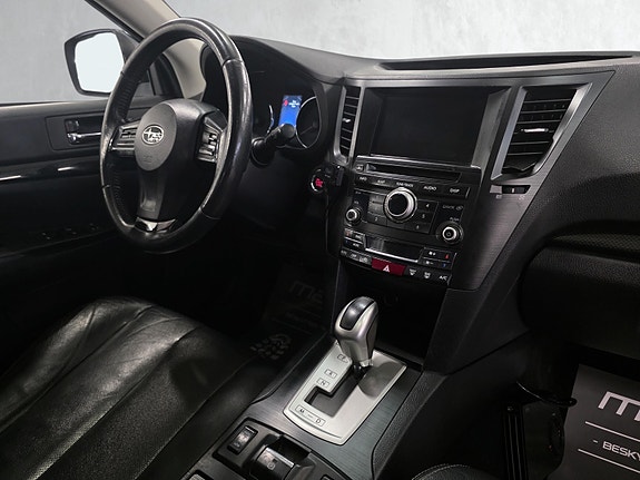 Subaru Legacy 17 of 30