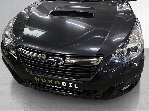 Subaru Legacy 12 of 30