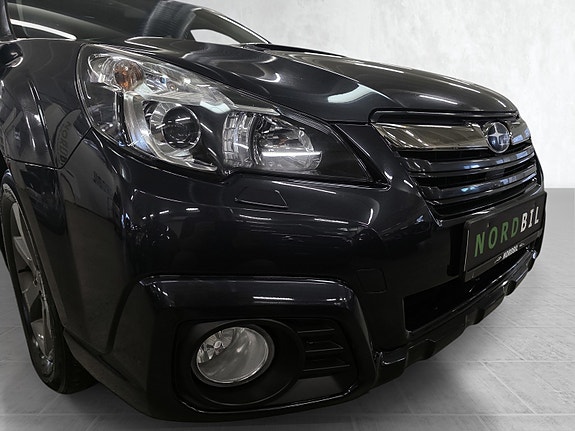 Subaru Legacy 13 of 30