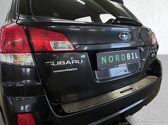 Subaru Legacy 6 of 30