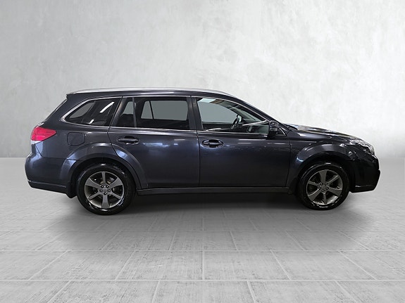 Subaru Legacy 2 of 30