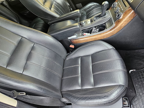Land Rover Range Rover 15 of 23