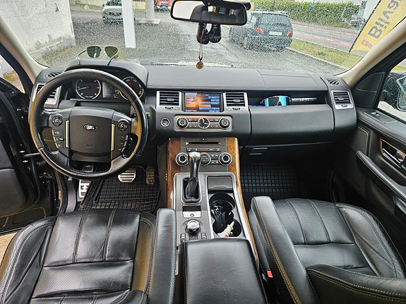 Land Rover Range Rover 13 of 23