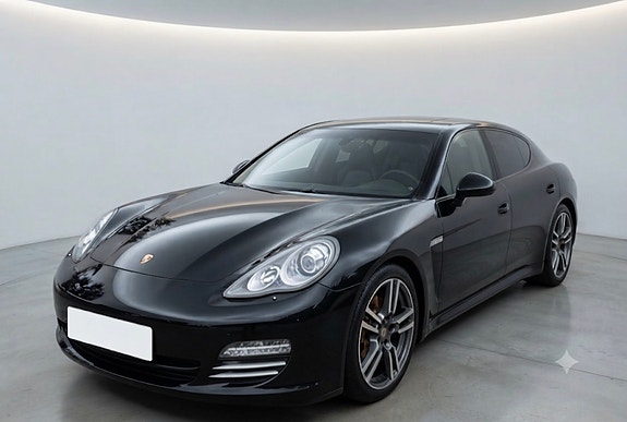 Porsche Panamera 4 2 of 6