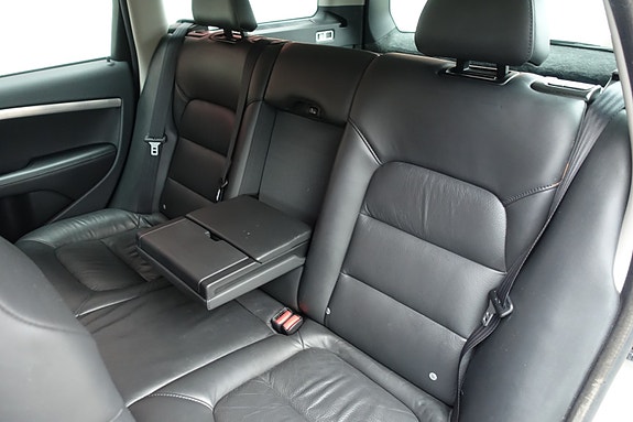 Volvo V70 27 of 29