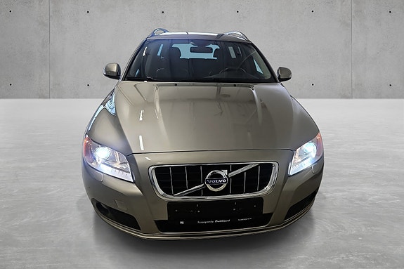 Volvo V70 5 of 29
