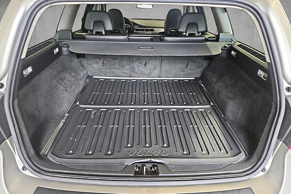 Volvo V70 10 of 29