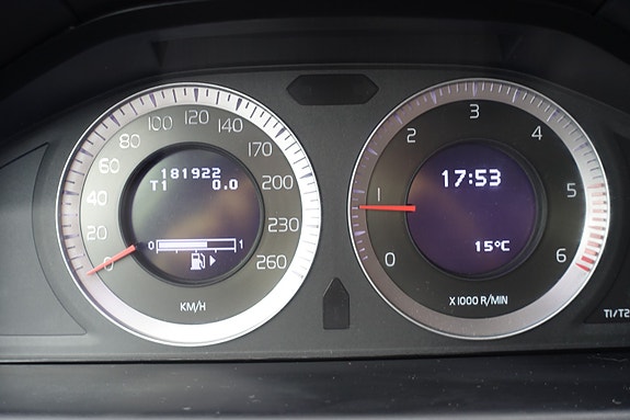 Volvo V70 22 of 29