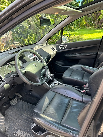 Peugeot 307 SW 4 of 17