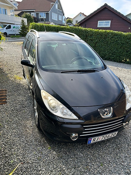 Peugeot 307 SW 7 of 17