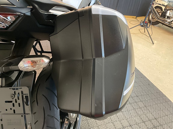 Kawasaki Versys 650 *** SERVICE/GARANTI *** 21 of 30