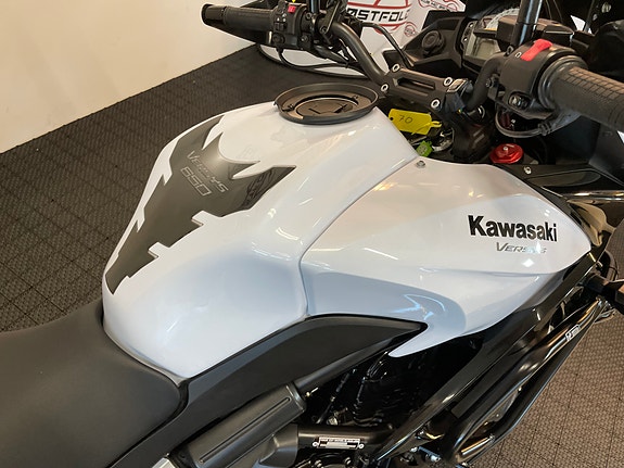 Kawasaki Versys 650 *** SERVICE/GARANTI *** 30 of 30