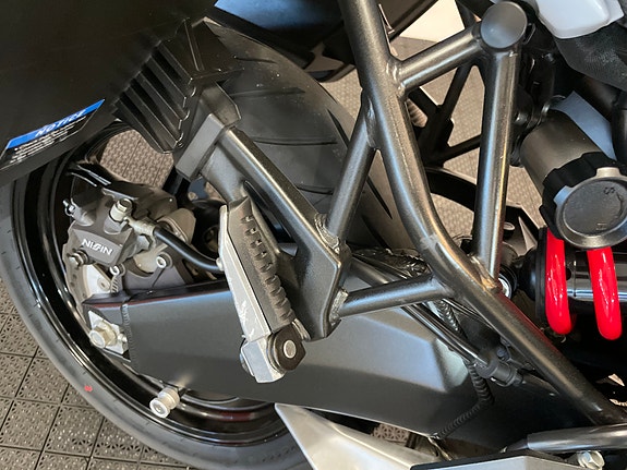 Kawasaki Versys 650 *** SERVICE/GARANTI *** 25 of 30
