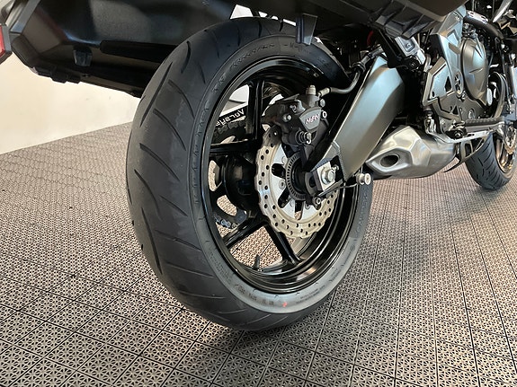 Kawasaki Versys 650 *** SERVICE/GARANTI *** 19 of 30
