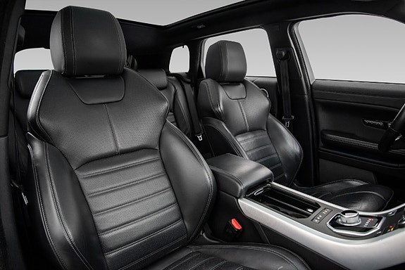 Land Rover Range Rover Evoque 18 of 30
