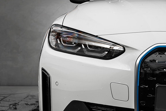 BMW i4 4 of 27