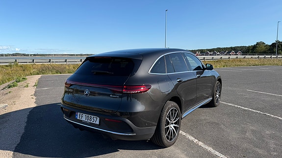 Mercedes-Benz EQC400 6 of 12