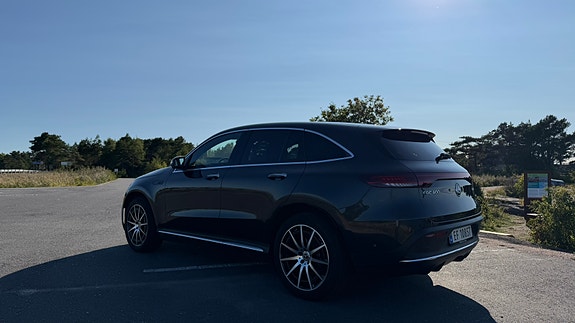Mercedes-Benz EQC400 5 of 12