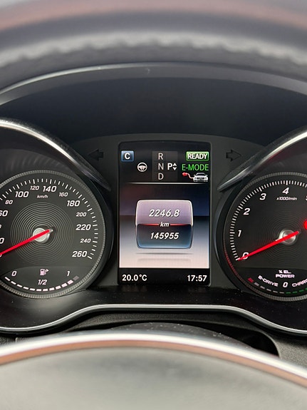 Mercedes-Benz C350 e 17 of 21