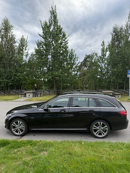 Mercedes-Benz C350 e 12 of 21