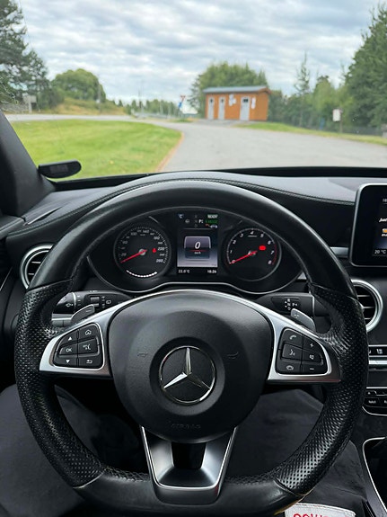 Mercedes-Benz C350 e 15 of 21