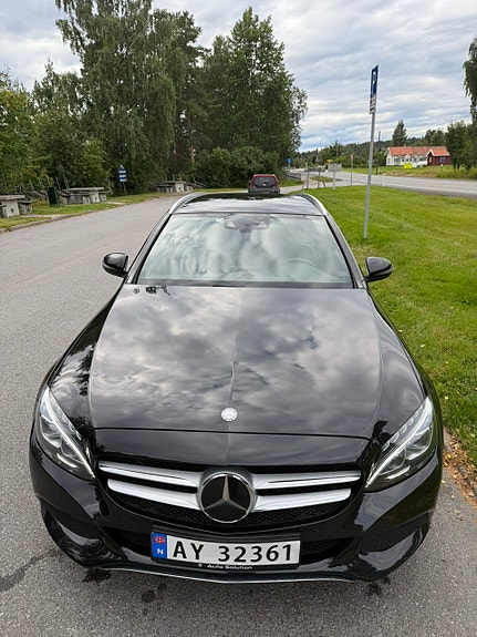 Mercedes-Benz C350 e 2 of 21