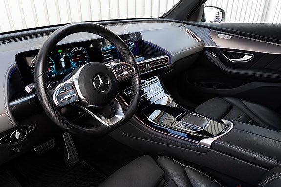 Mercedes-Benz EQC400 11 of 30
