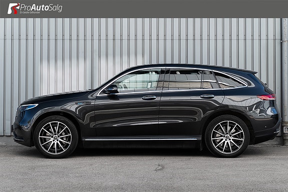 Mercedes-Benz EQC400 2 of 30