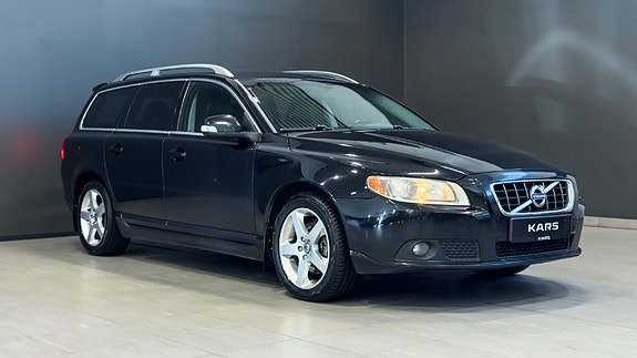 Volvo V70 10 of 30