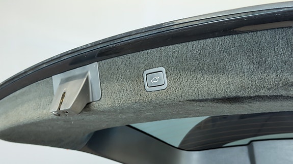 Volvo V70 12 of 30