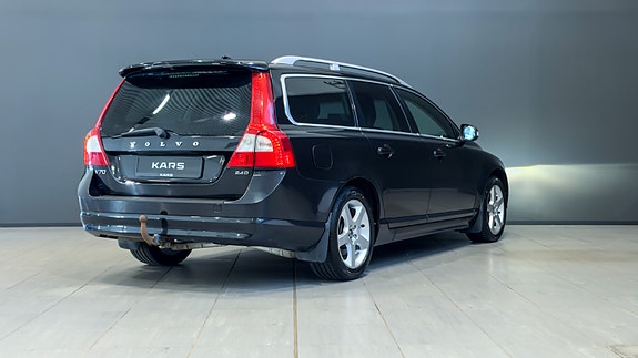 Volvo V70 5 of 30