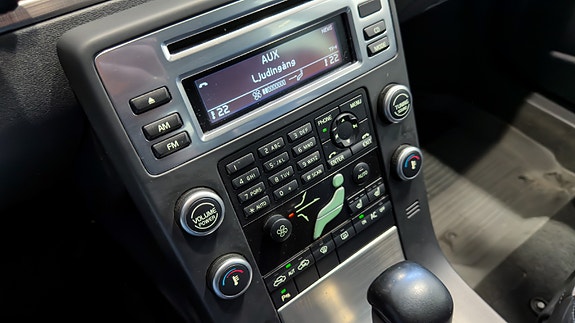 Volvo V70 20 of 30