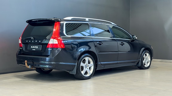 Volvo V70 11 of 30