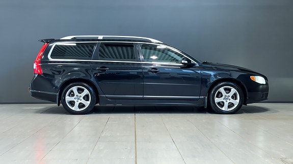 Volvo V70 6 of 30