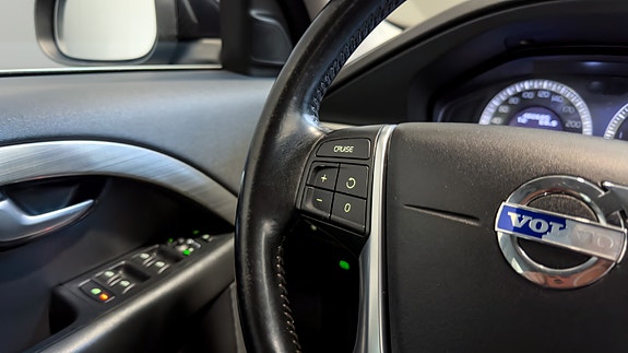 Volvo V70 17 of 30