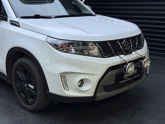 Suzuki Vitara 3 of 30