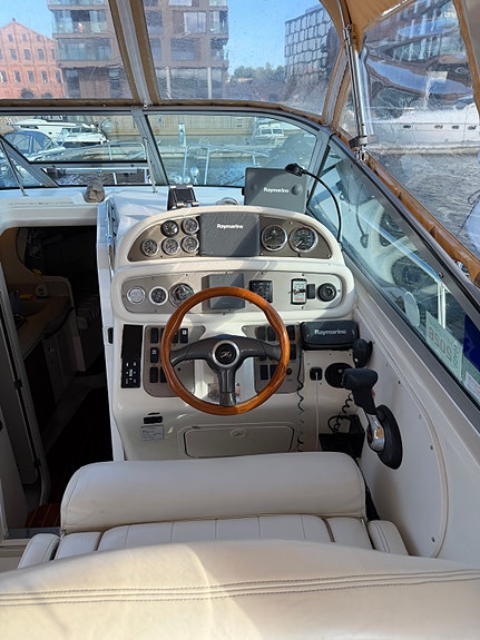 Sea Ray Sundancer 290 5 of 30