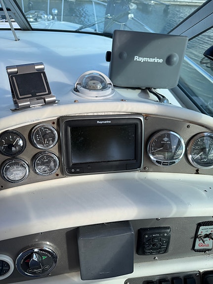 Sea Ray Sundancer 290 6 of 30