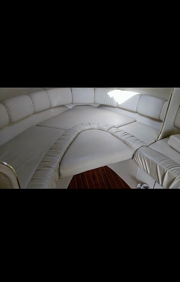 Sea Ray Sundancer 290 28 of 30