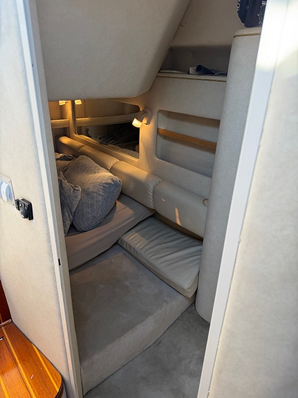 Sea Ray Sundancer 290 18 of 30