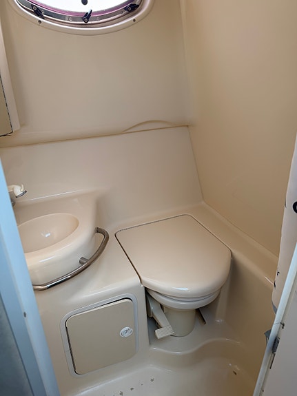 Sea Ray Sundancer 290 16 of 30